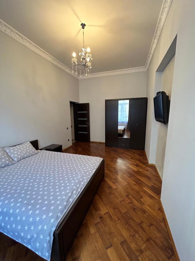 Apartment On Centre Lviv Exterior photo