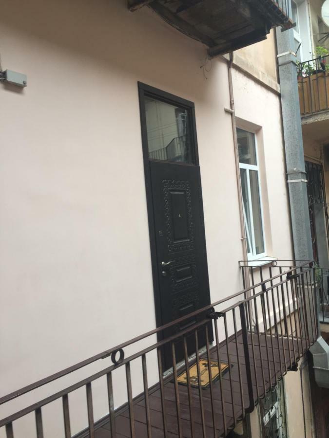 Apartment On Centre Lviv Exterior photo